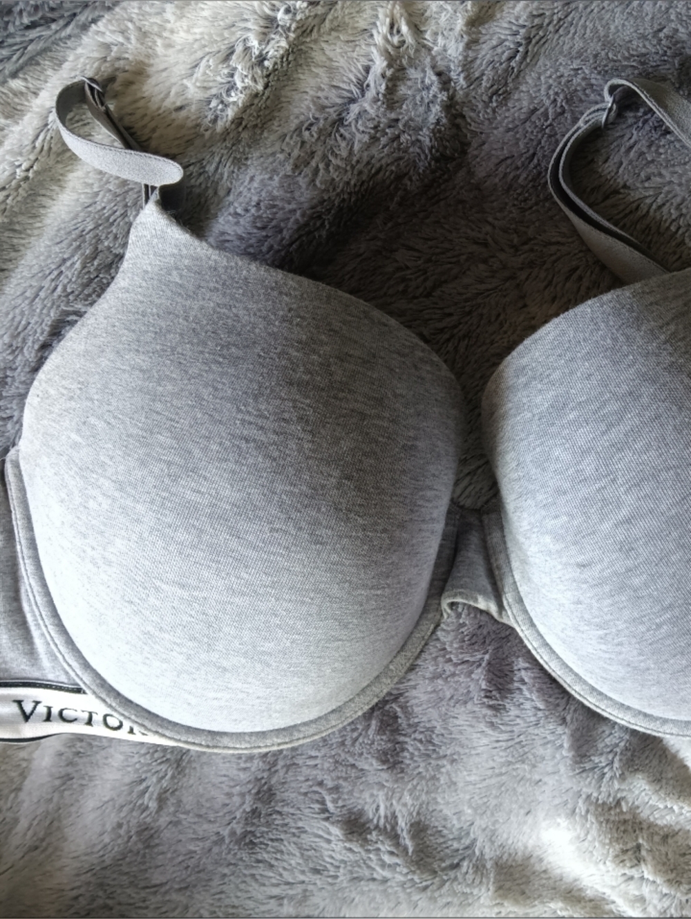 Victoria's Secret Gray 36DDD Bra